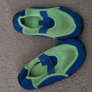 Water shoes